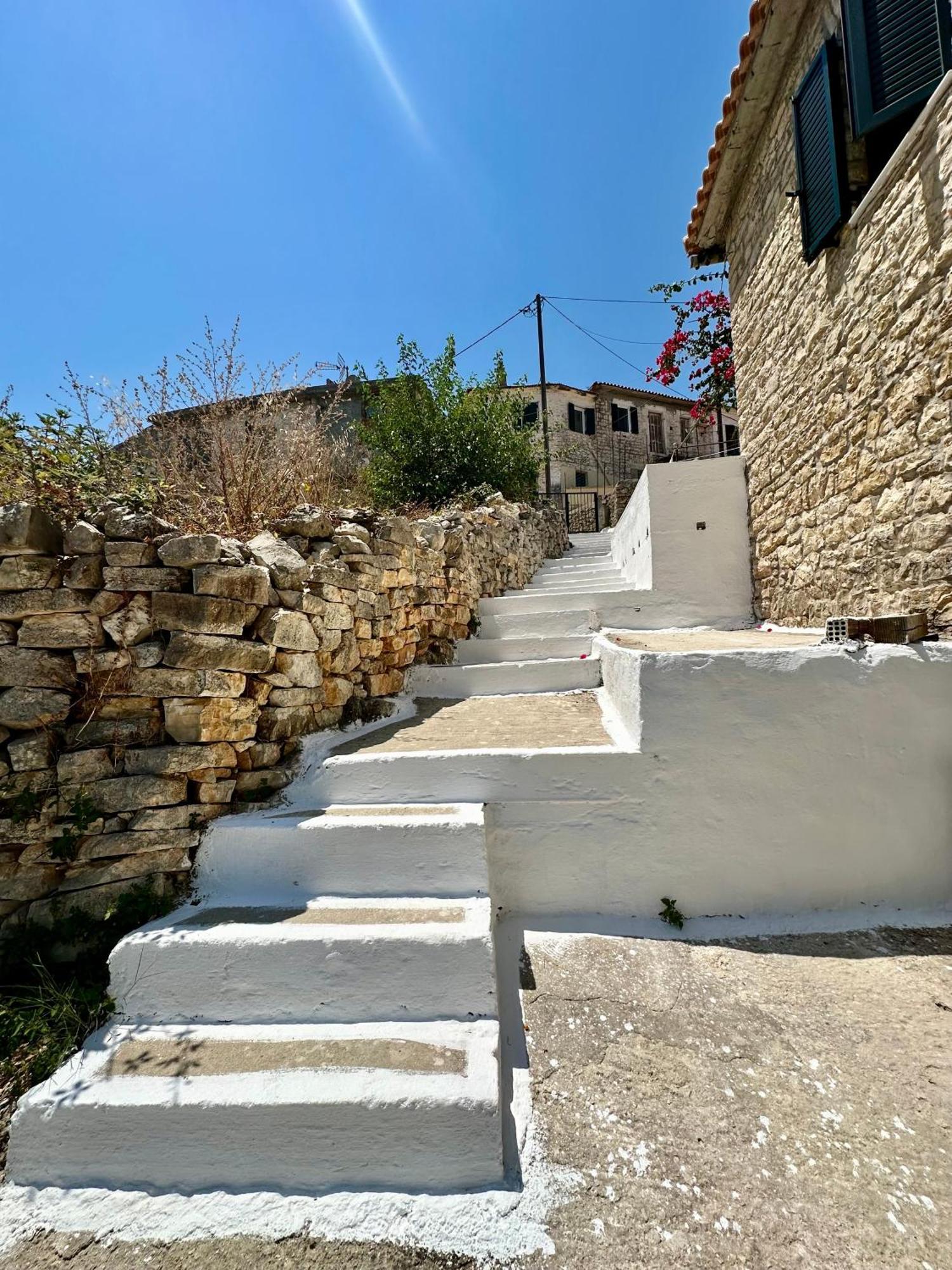 Chrysavgi Stone House Villa Katomerion Bagian luar foto